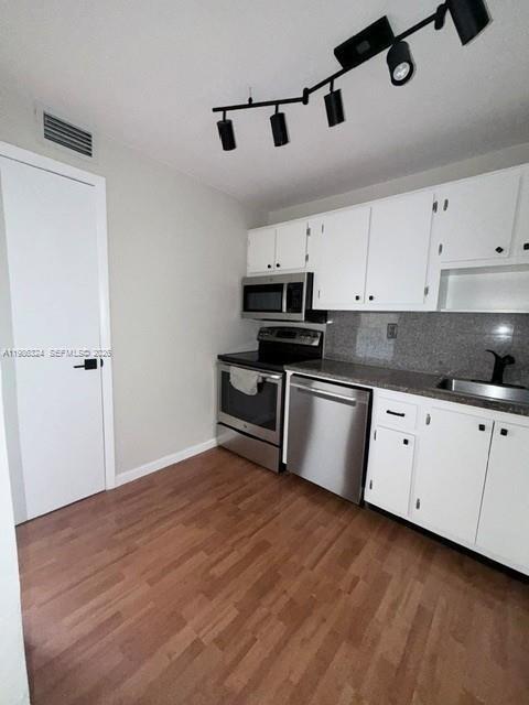 Photo - 2640 NE 135th St Unidad 317