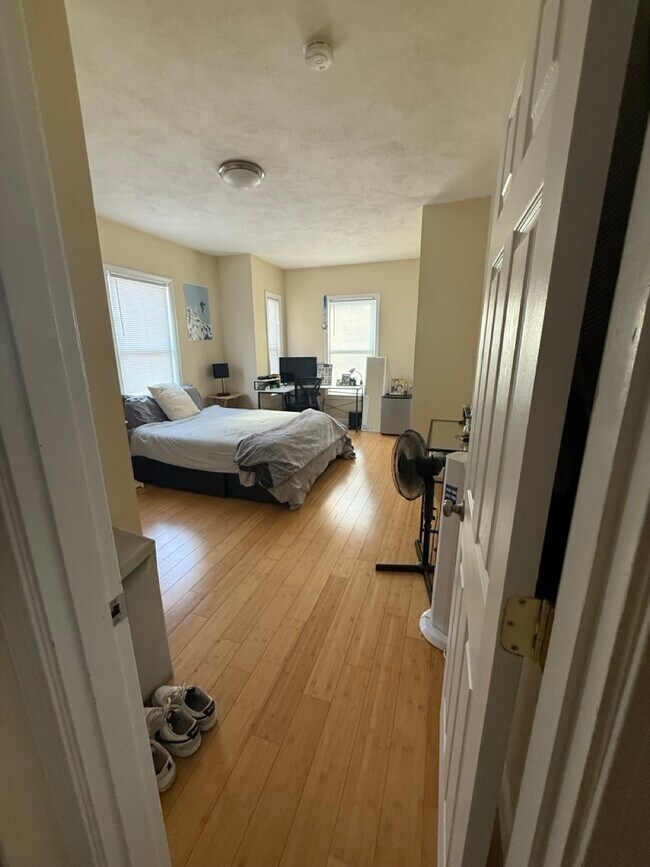 Photo - 34 Pratt St Unit 1