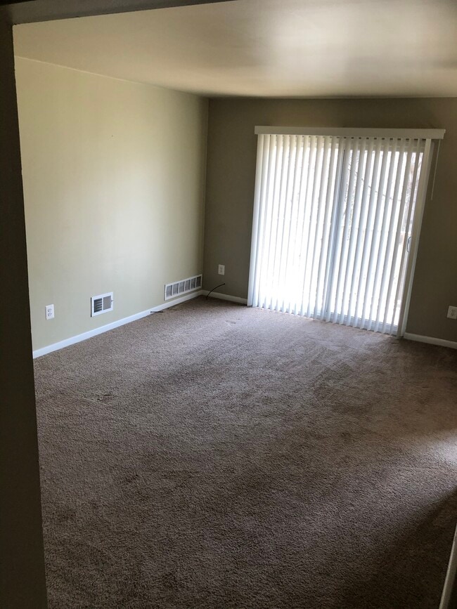 Patty Sue Apartments - Patty Sue Apartments