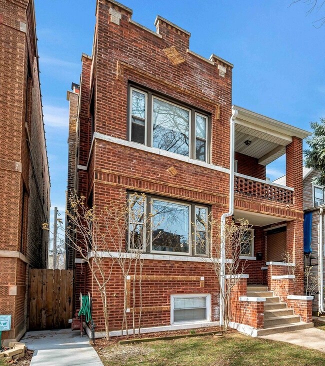 Photo - 3424 N Hamlin Ave Unit G