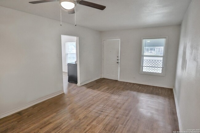 Photo - 2426 Cincinnati Ave