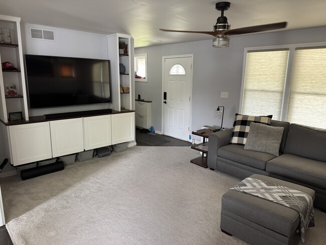 Photo - 1303 E Thirteen Mile Rd