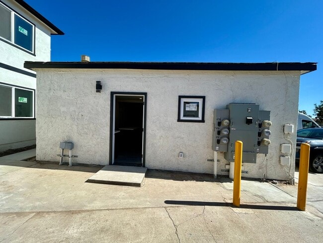 4776-4778 1/2 Castle Avenue  - 4774