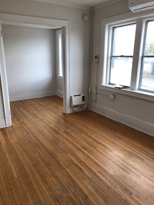 Photo - 8th Street Apartments