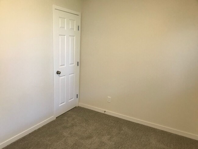 Photo - 2148 Allison Ln W