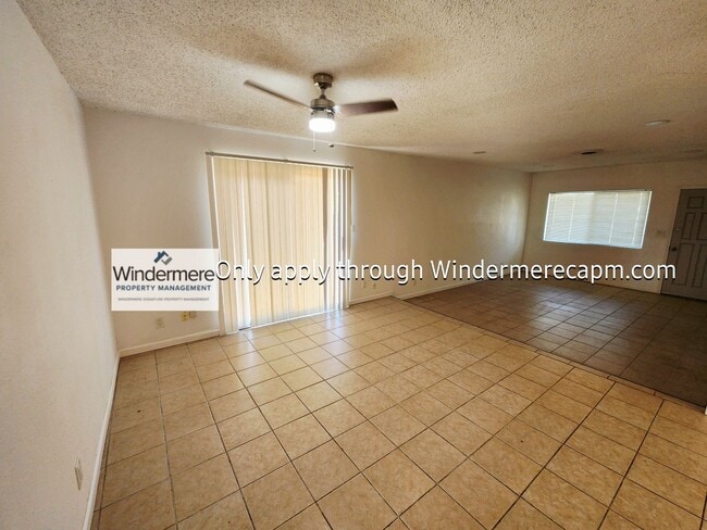 Photo - 5674-5674 Valley Vale Way