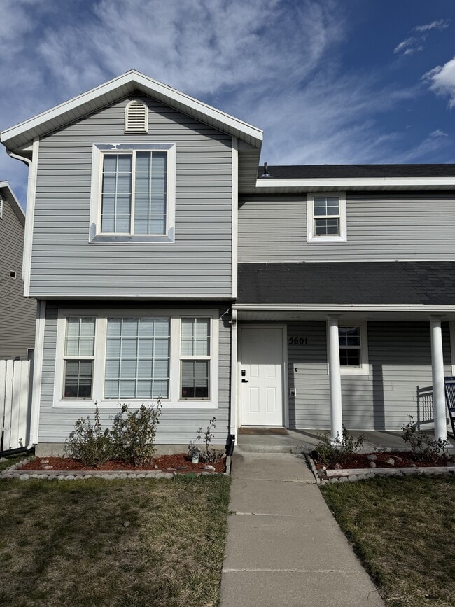 Building Photo - 5601 4015 W