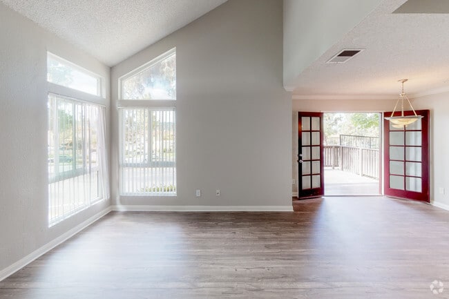 3BR, 2.5BA - 1426 SF - Canyon Crest Views Apartments