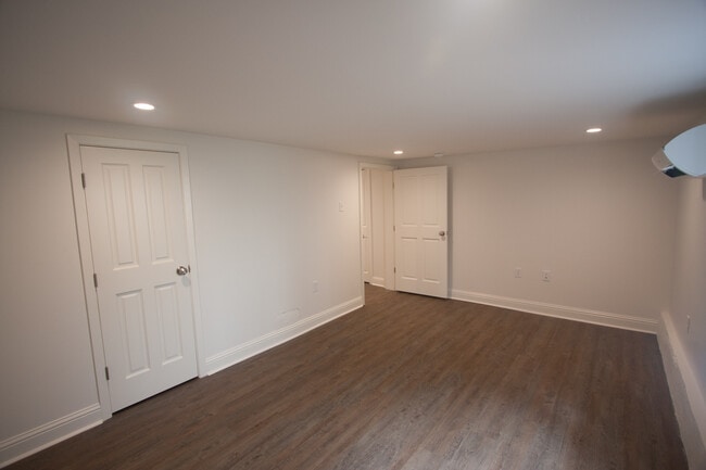 Photo - 1524 Broadway Street Unidad Lower