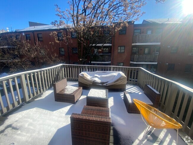Building Photo - 25 Fayette St Unit 2 Rental