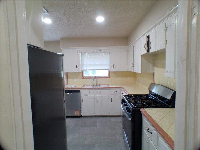 Photo - 601 Fresa Rd