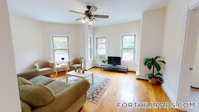 Photo - 149 Centre St Unidad 1