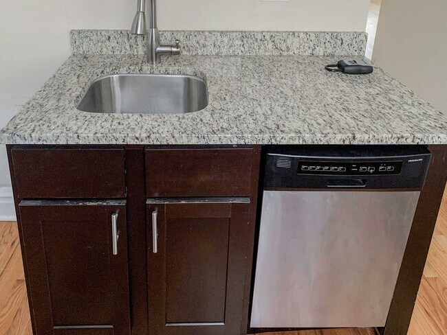 Photo - 2177 W Giddings St Unit 1