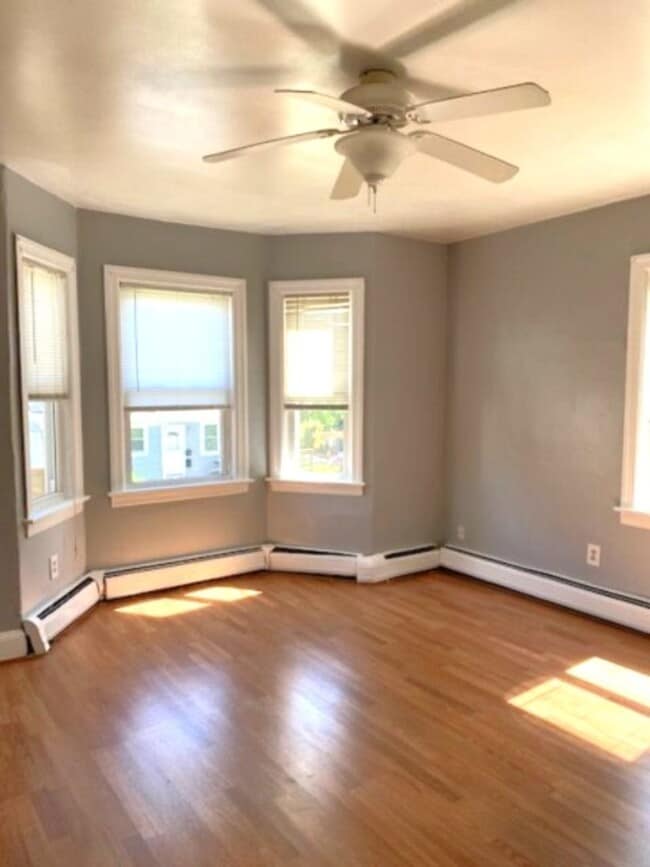 Photo - 74 Veazie St Unidad 1