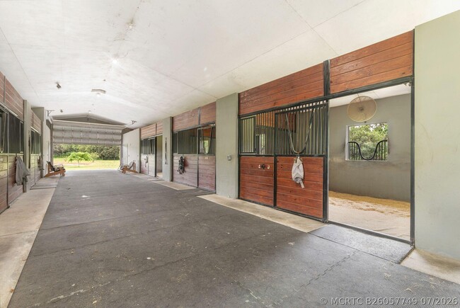 2770 E Rd