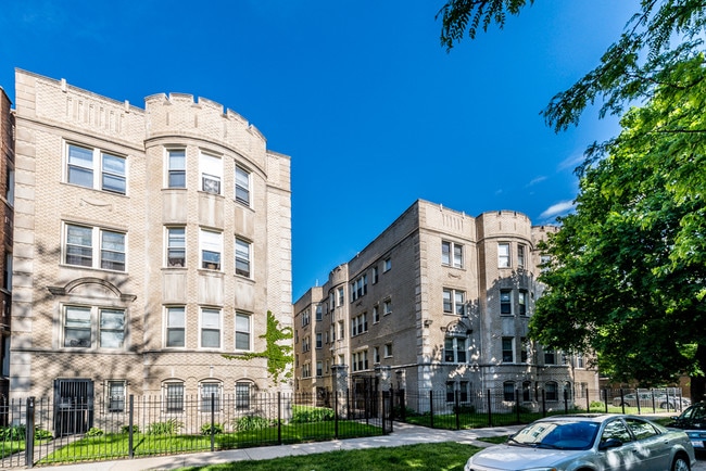 Building Photo - 7700 S Kingston Ave Rental