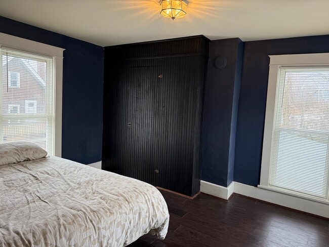 712 E 6th St Unit Fl 2