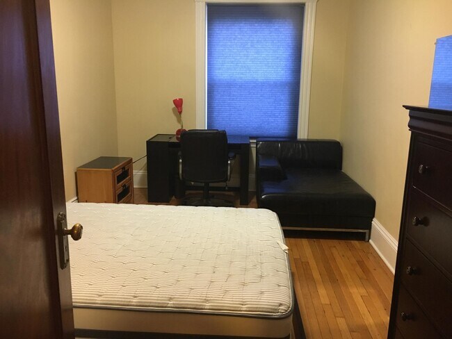 Photo - 464 Commonwealth Ave