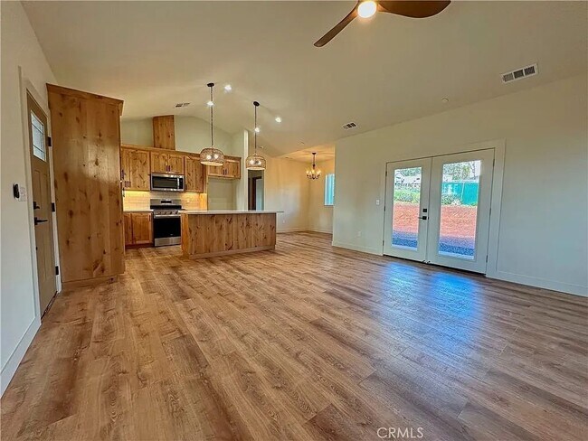Photo - 5980 Crestmoor Dr