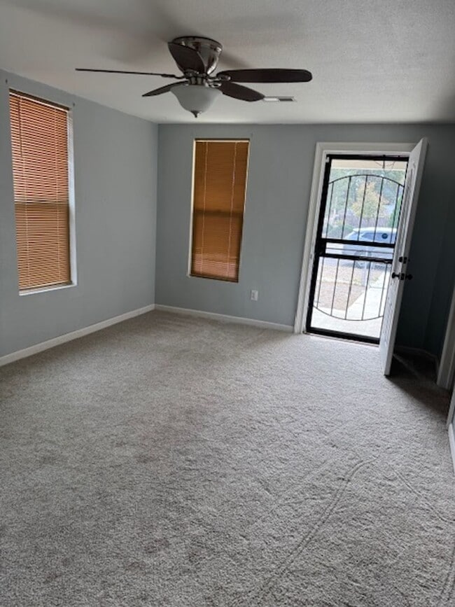 Photo - ALL PROSPECTIVE TENANTS MUST SUBMIT A $58 ...