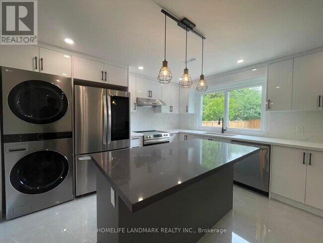 Photo - 17 Rosemeade Ave