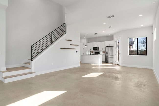 Photo - 1405 Perez St