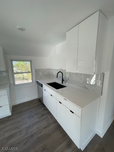 Photo - 73 MacArthur Ave