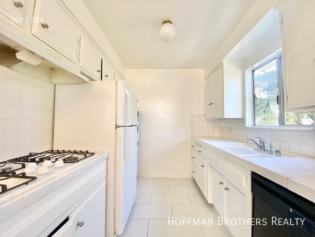 Photo - 8206 Romaine St Unidad 1