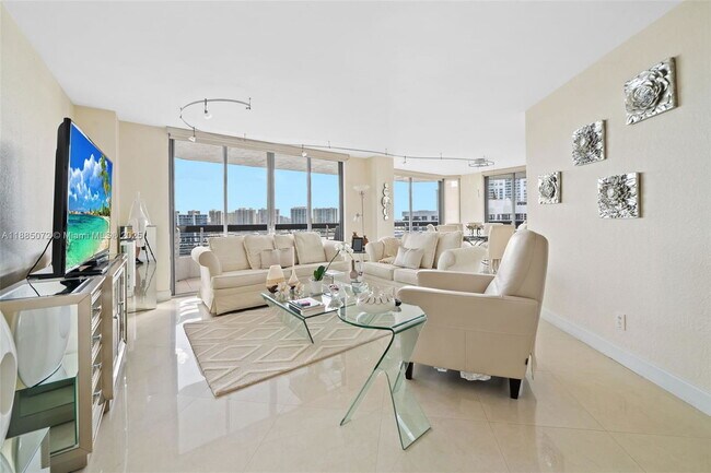 Photo - 19101 Mystic Pointe Dr Unidad 1905