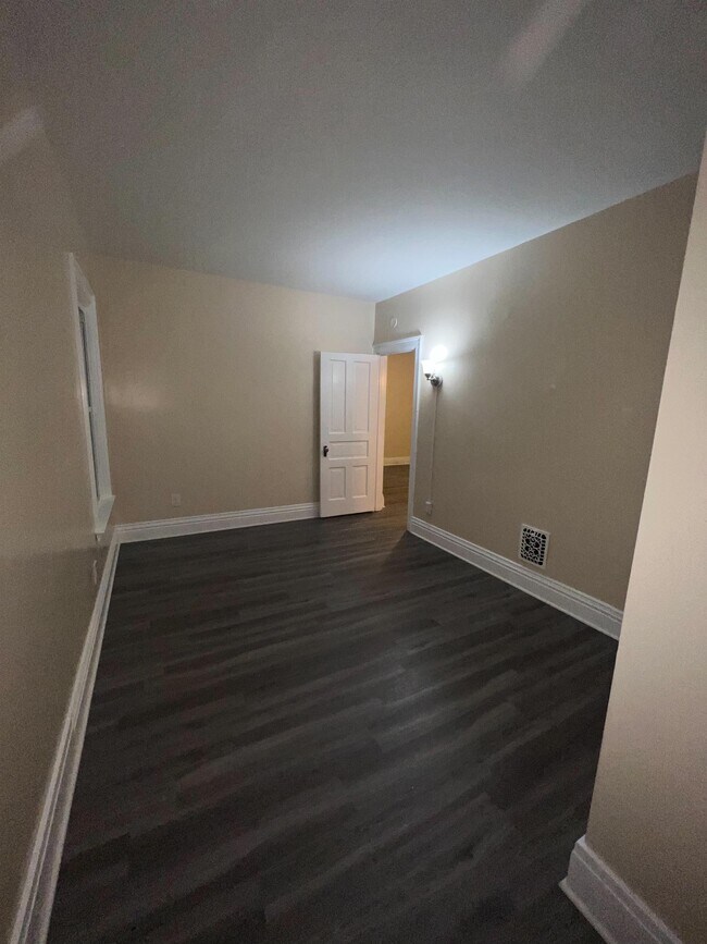 Photo - 1115 Tonawanda St