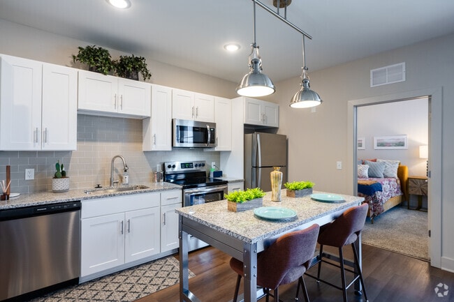 Interior Photo - Triton Glen