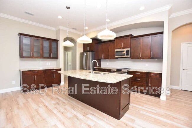 Photo - 6986 Highlands Creek Ave