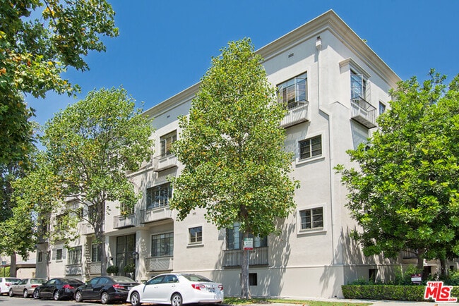 Photo - 9601 Charleville Blvd Unit 7