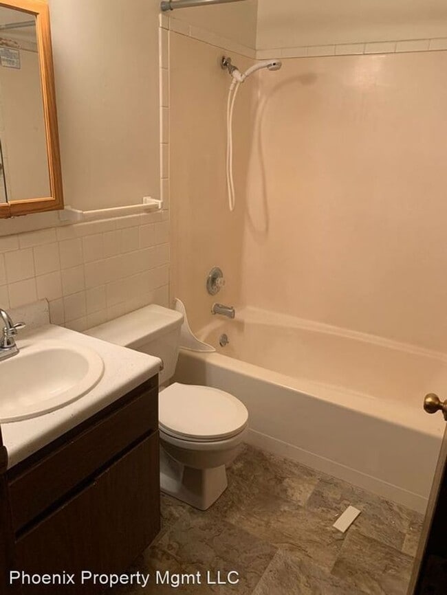 Photo - 560 NE Park Ln Unidad Apt A