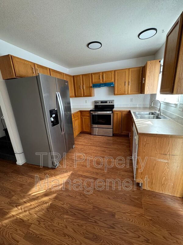 Photo - 2027 Birch Ave