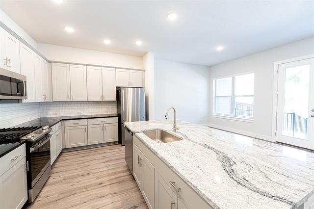 Photo - 638 Rose Cottage Pl