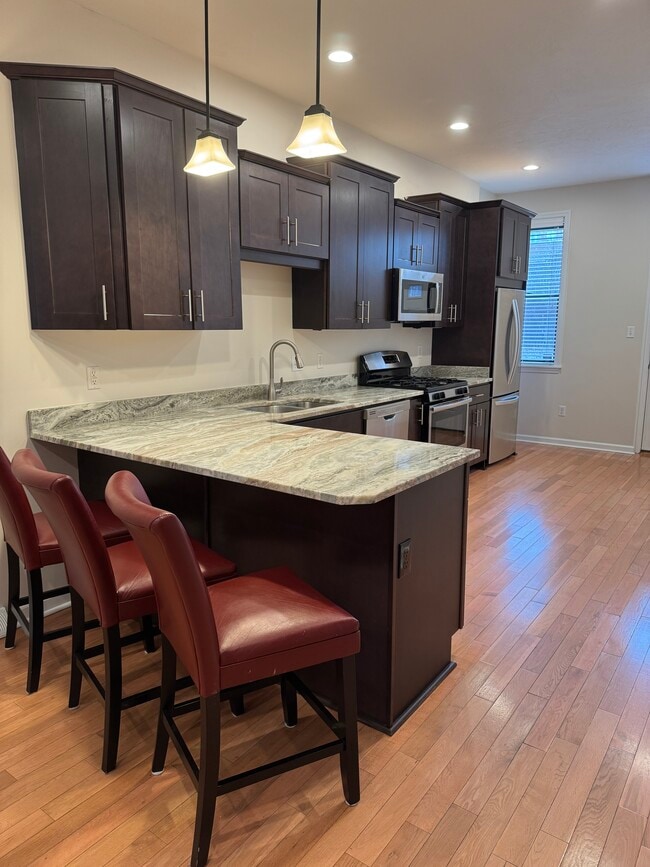 Photo - 5827 Pierce St