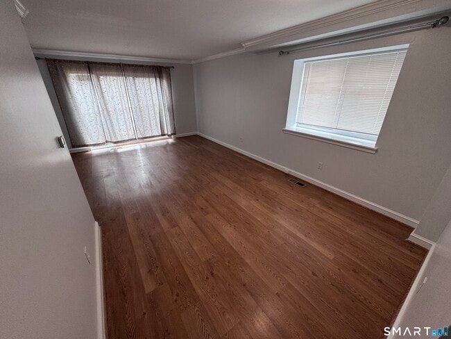 Photo - 18 Prospect St Unit APT D1