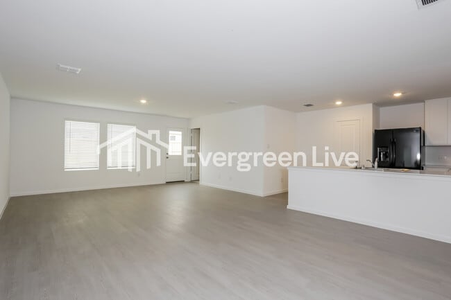 Photo - 6800 Haines Dr