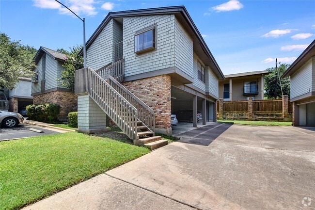 Building Photo - 7122 Wood Hollow Dr Unit 102 Rental