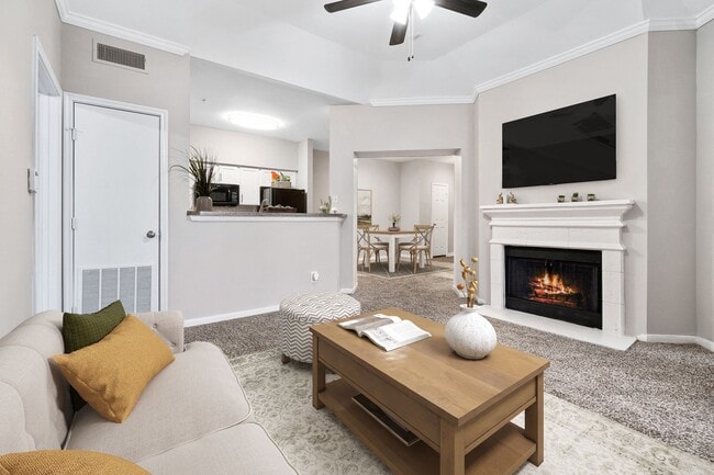 Building Photo - Fountains of Denton