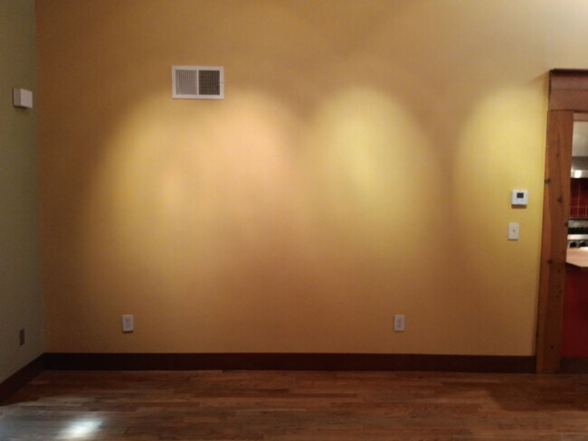 Photo - 3 Bedroom, 2 Bathroom Home! Schedule a Showing Today!