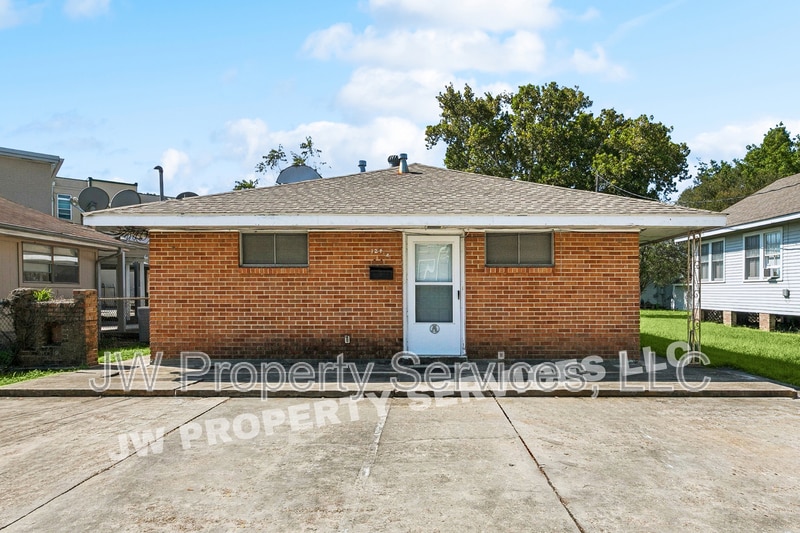 124 Lake Ave