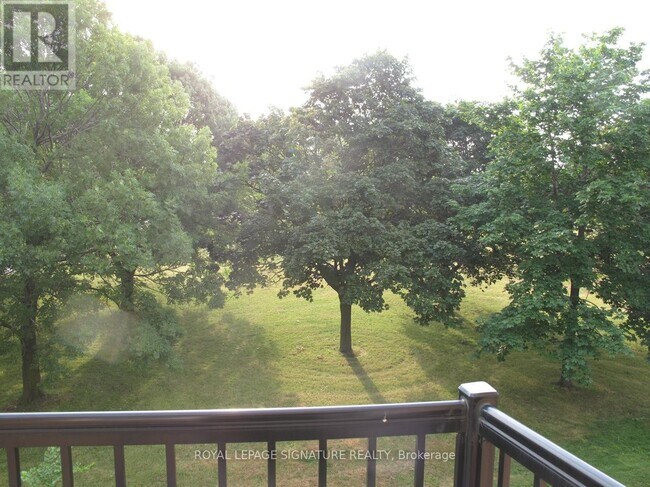 Photo - 1785 Eglinton Ave E