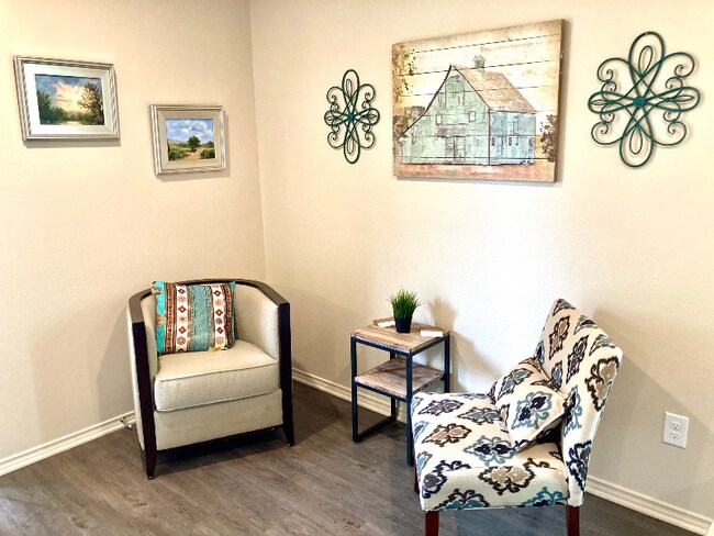 Photo - 1705 Clovis Dr