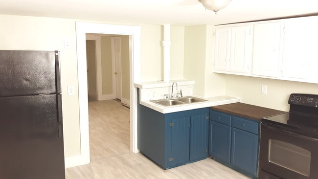 Photo - 68 Pleasant St Unit 3