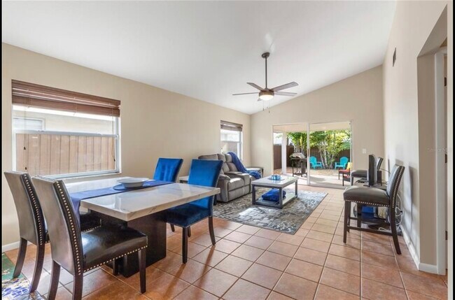 Photo - 110 42nd Ave N