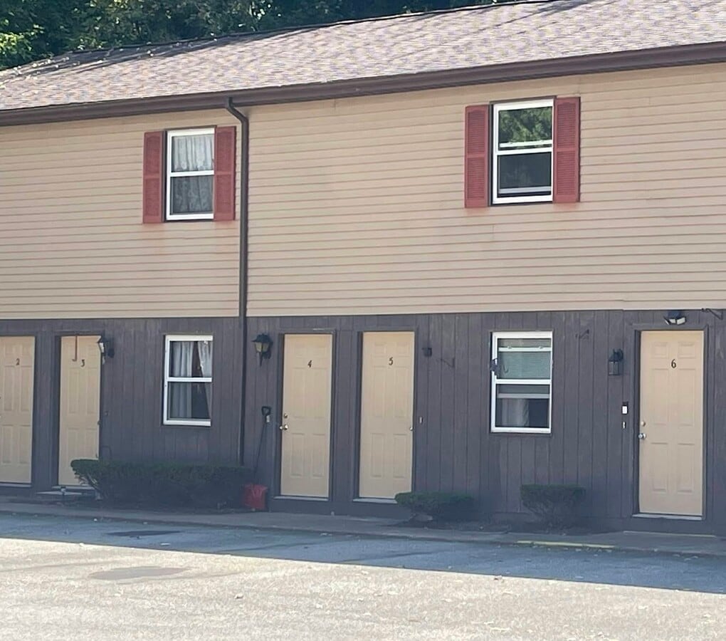 Photo - 4169 W Ridge Rd Unit 5