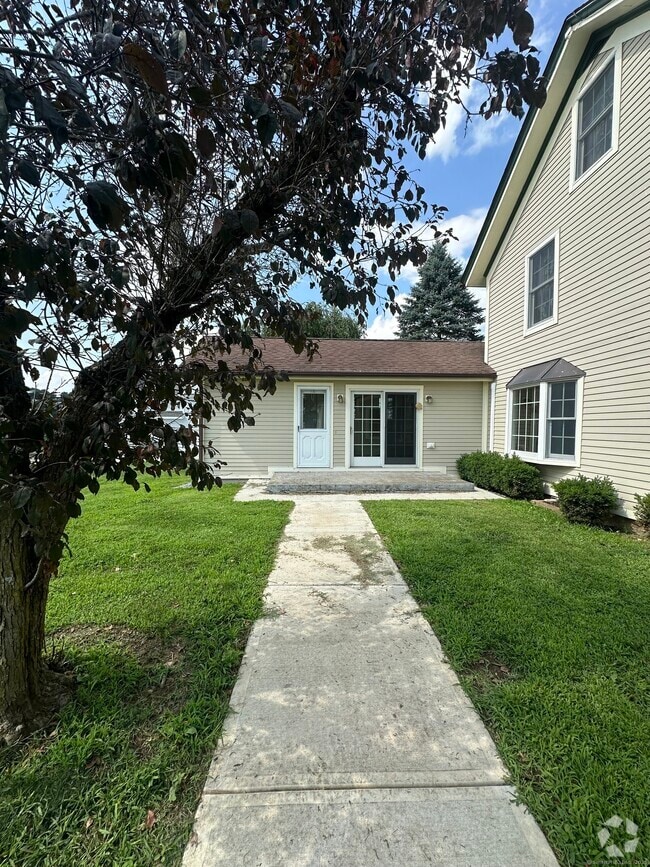 Building Photo - 135 Waterman Rd Rental