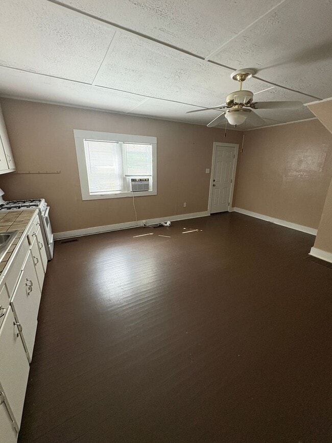 Photo - East 14th Triplex Unit 03